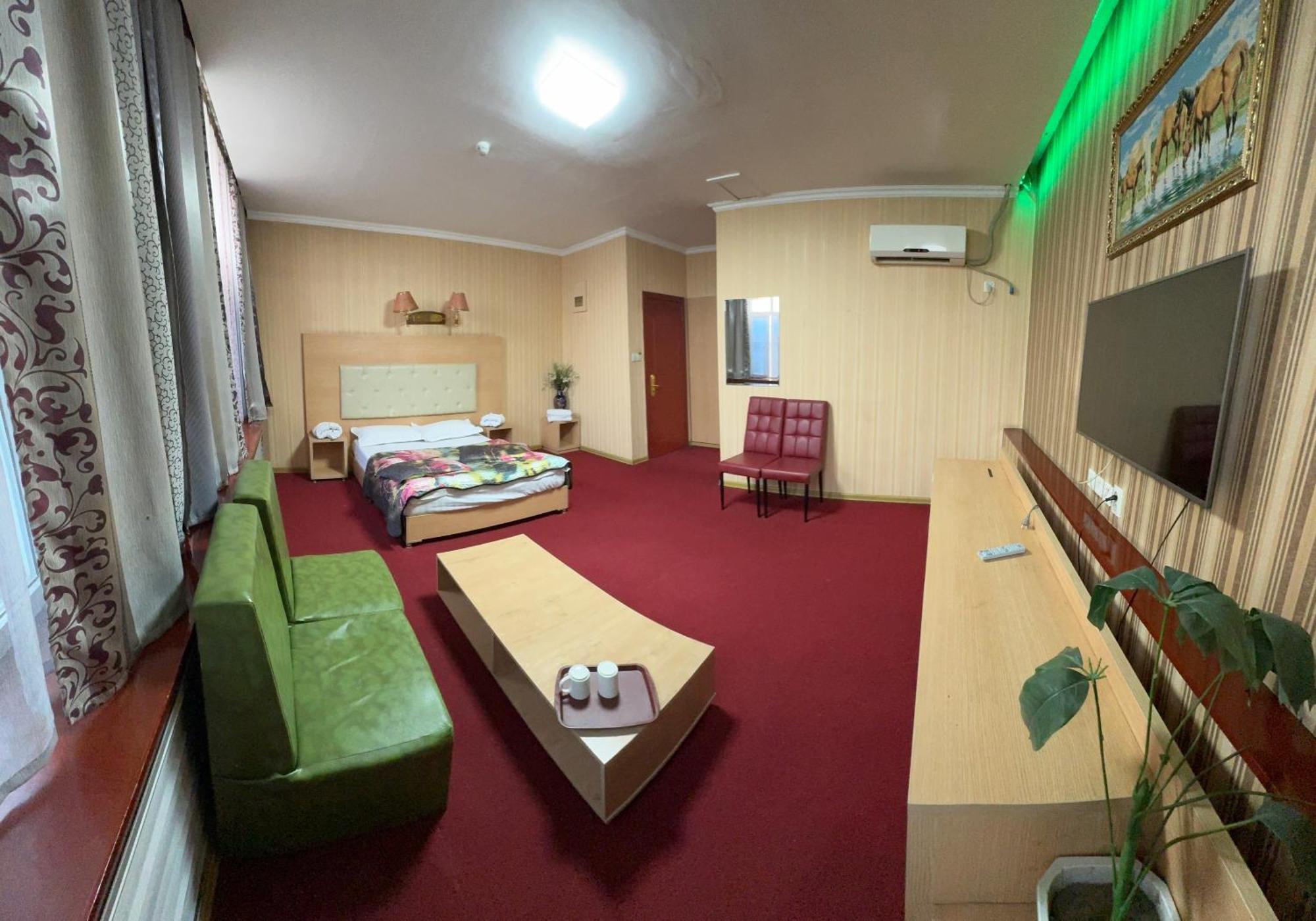 Zolotoi Drakon Hotel Αλμάτι Εξωτερικό φωτογραφία