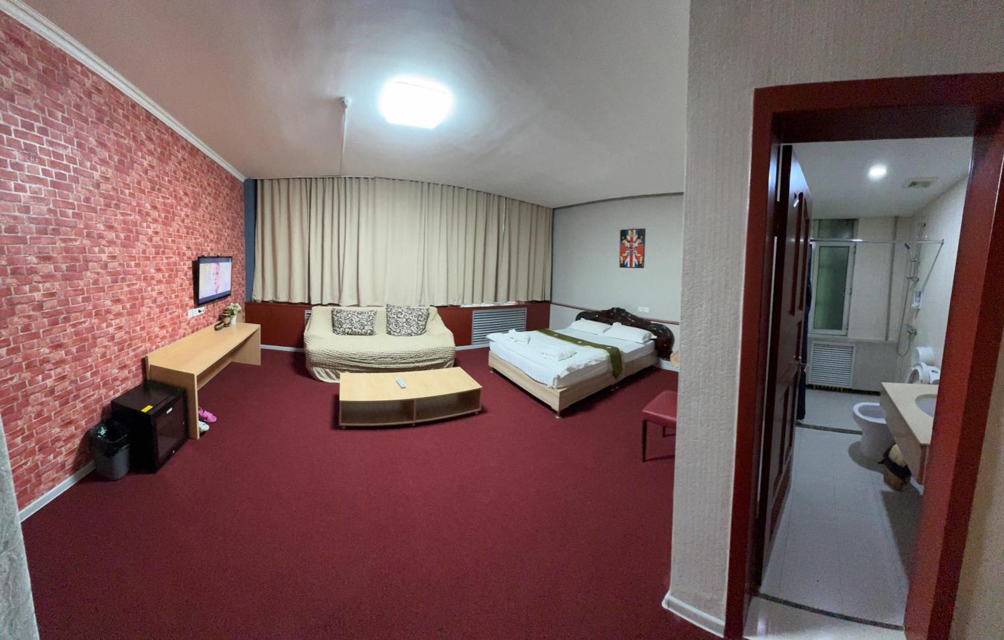 Zolotoi Drakon Hotel Αλμάτι Εξωτερικό φωτογραφία