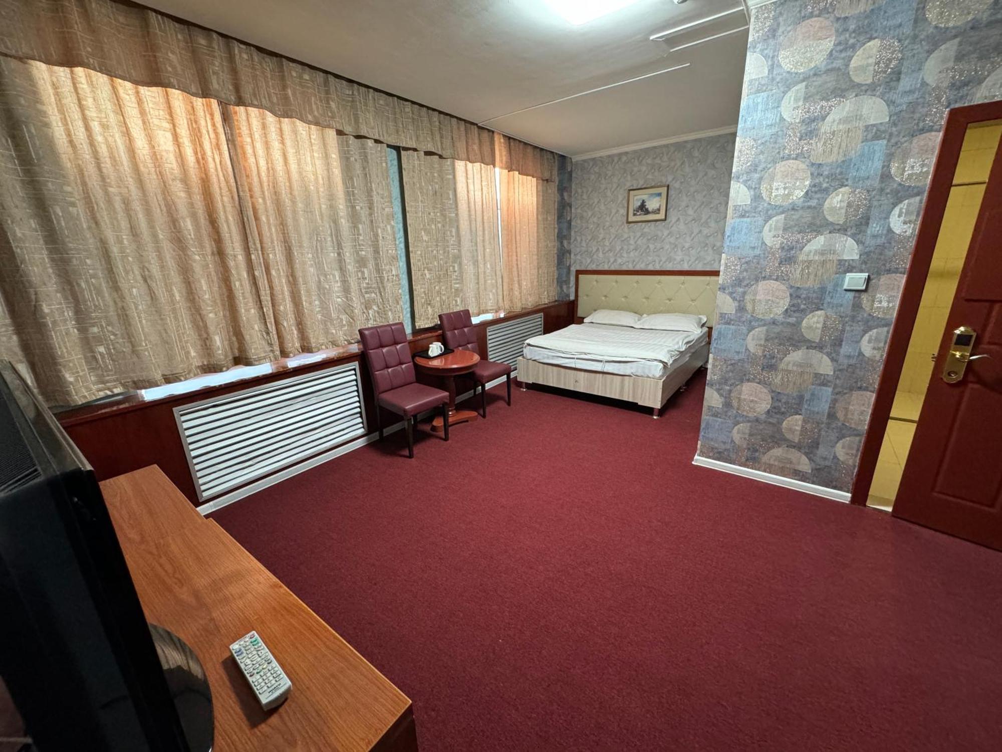 Zolotoi Drakon Hotel Αλμάτι Εξωτερικό φωτογραφία