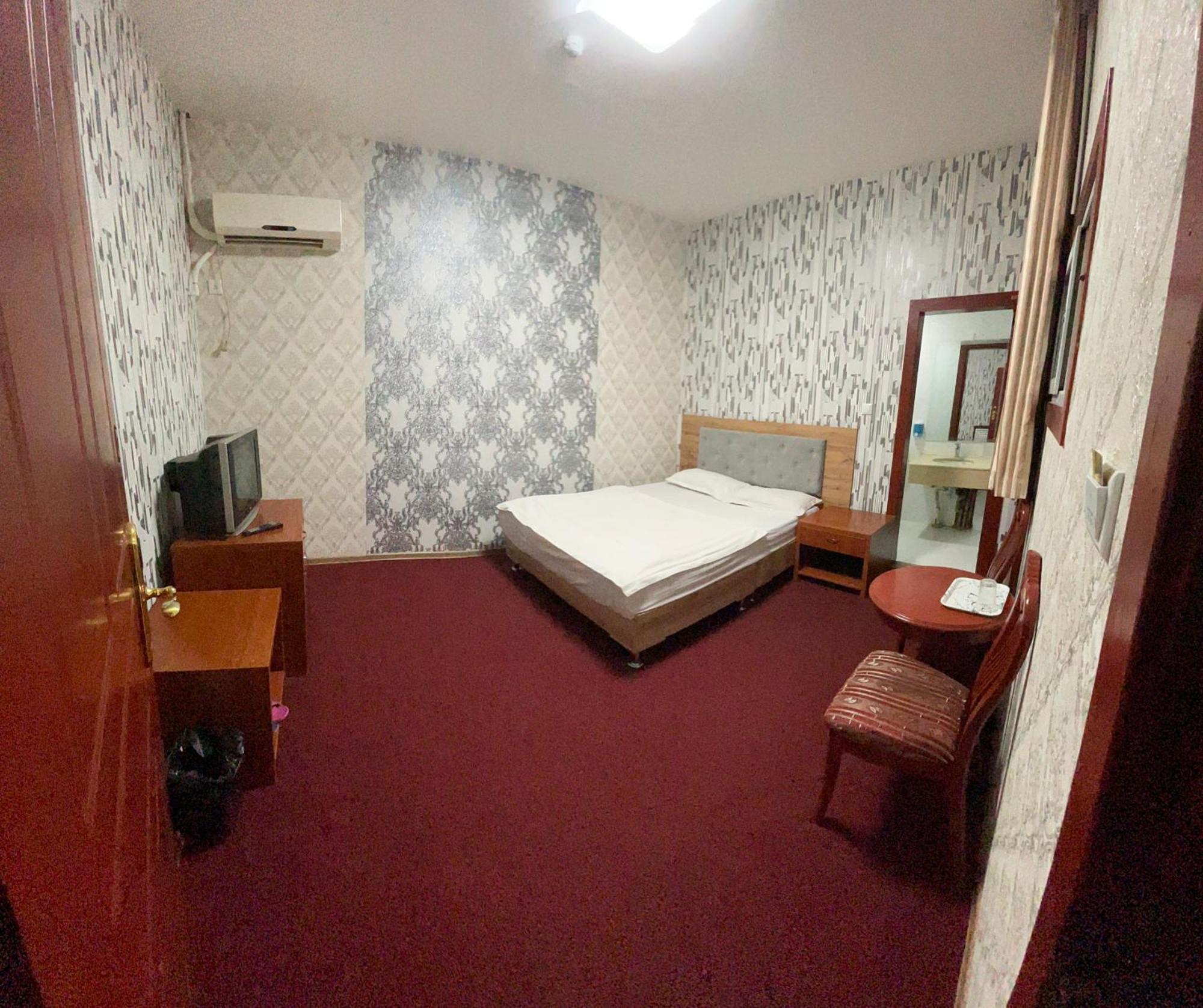 Zolotoi Drakon Hotel Αλμάτι Εξωτερικό φωτογραφία