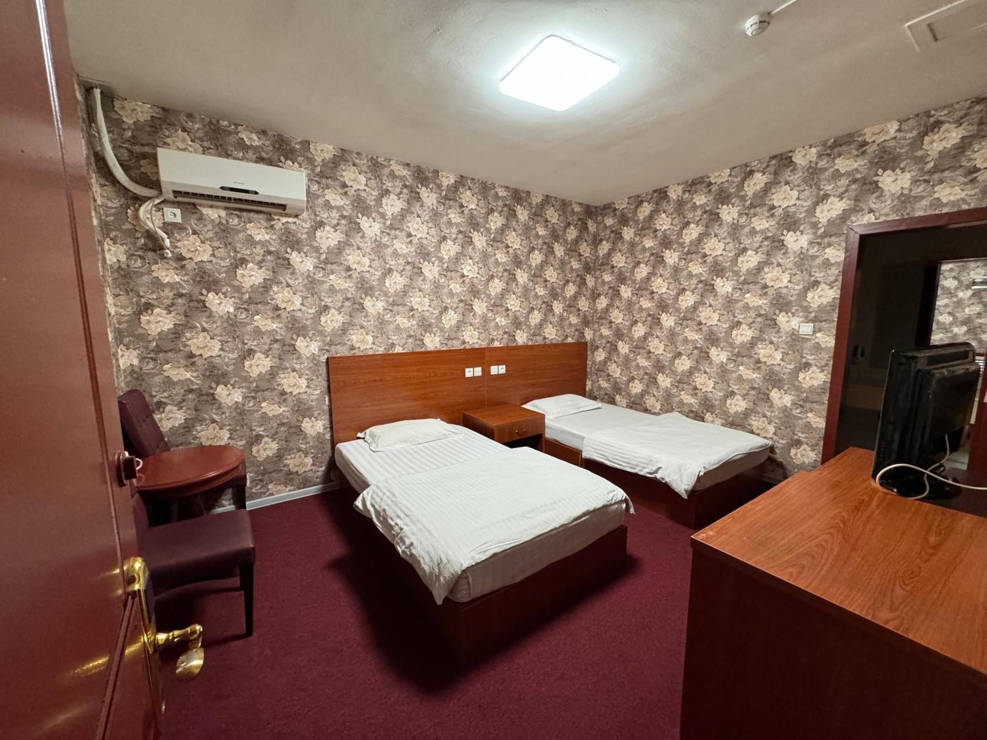 Zolotoi Drakon Hotel Αλμάτι Εξωτερικό φωτογραφία