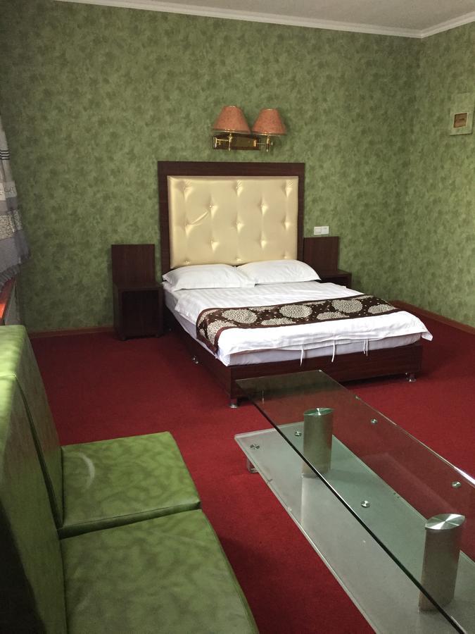 Zolotoi Drakon Hotel Αλμάτι Εξωτερικό φωτογραφία